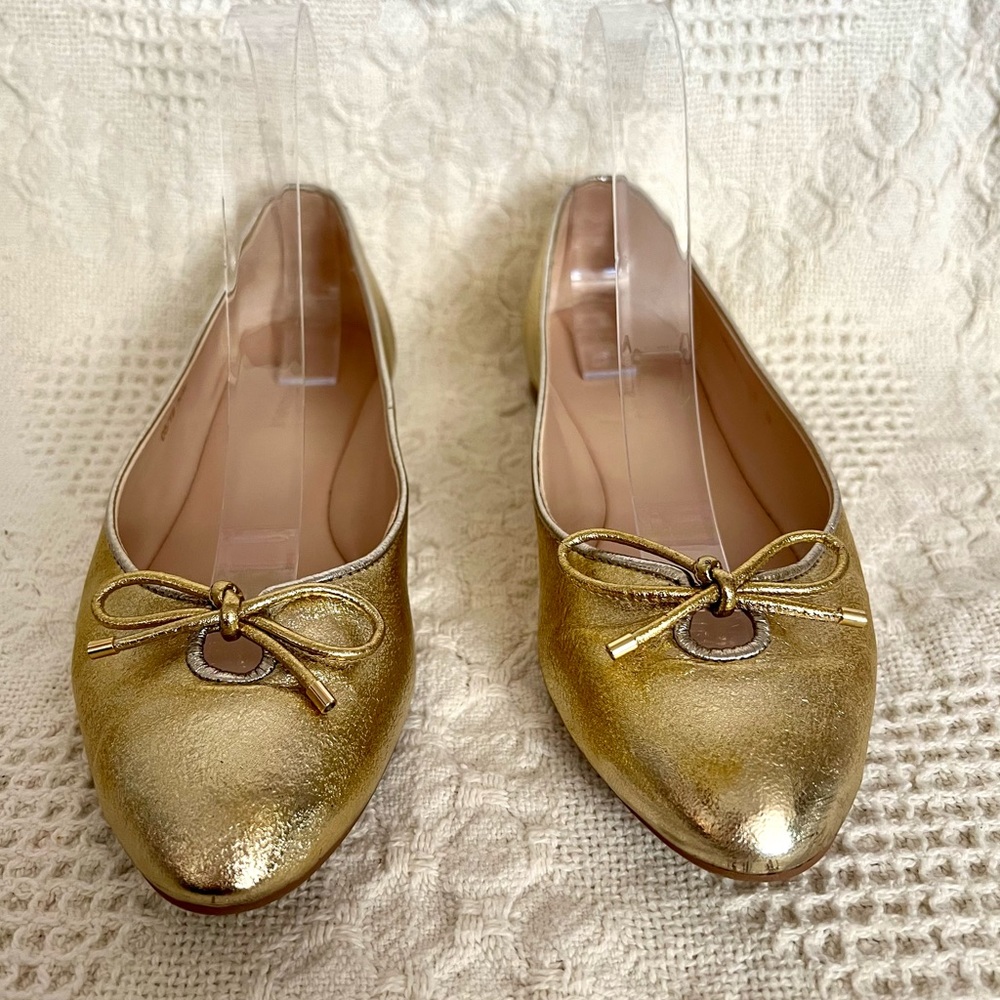 Stuart Weitzman Gabby Bow Flats Gold Silver Metallic Pointed Toe Comfortable - Picture 4 of 10